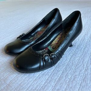 vintage black y2k kitten heels with silver buckles